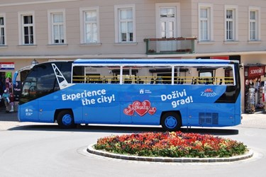 Sightseeing tour buses 